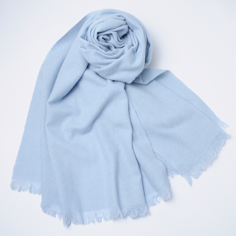 時尚藍色圍巾